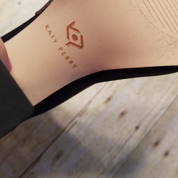 NWT Katy Perry patent leather black shoes - Picture 7 of 8